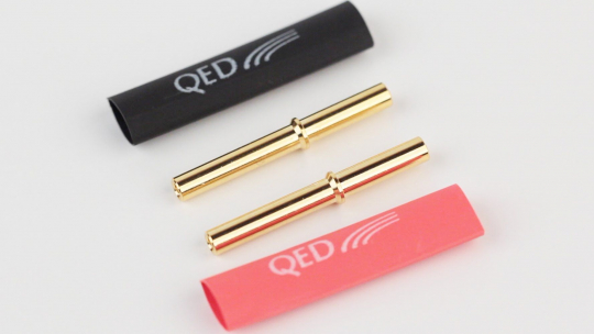 QED MINI AIRLOC 4 mm - Bananenstecker - Paarpreis 